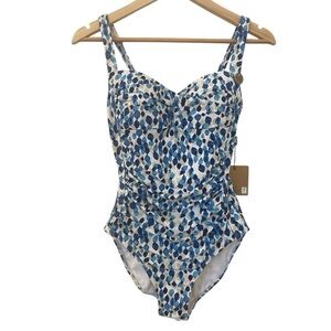 Nip Tuck Petal Plunge Isla Size 6 Multi Cup One Piece Swimsuit NWT Tummy Control